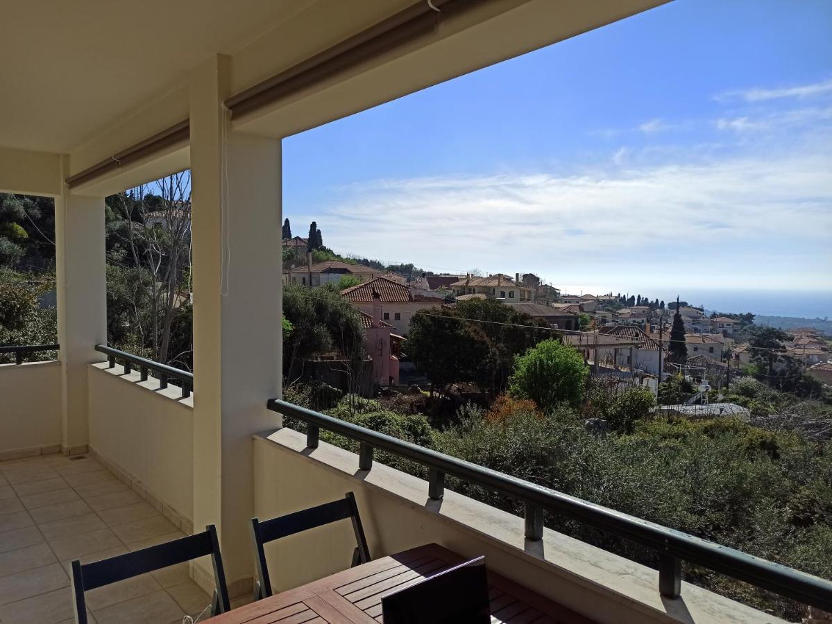 הוילה קיפריסיה Kiparissia Castle & Sea View מראה חיצוני תמונה