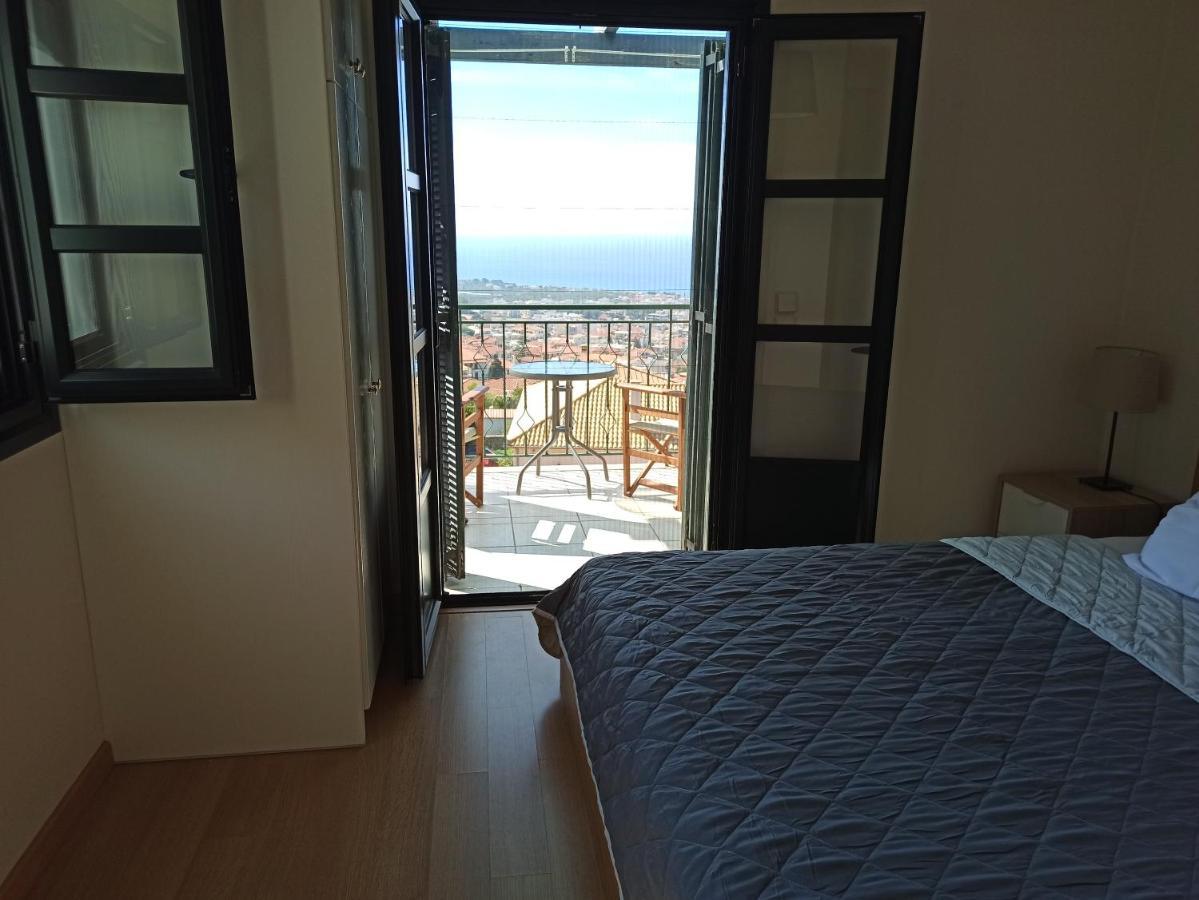 הוילה קיפריסיה Kiparissia Castle & Sea View מראה חיצוני תמונה